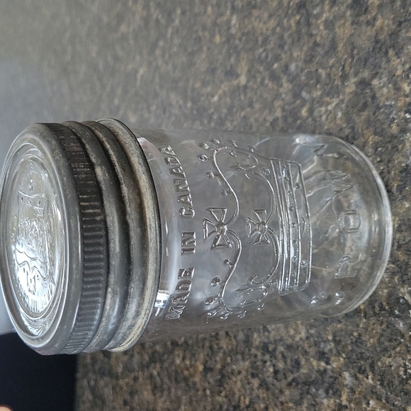 Vintage glass Jar with Zinc lid - Picture 3 of 13